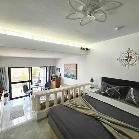 Beachhouse La Palma شقة *