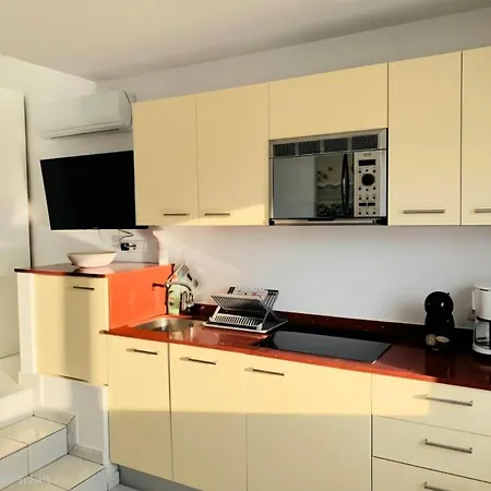 Beachhouse La Palma شقة *