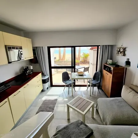 Beachhouse La Palma كوستا كالما
