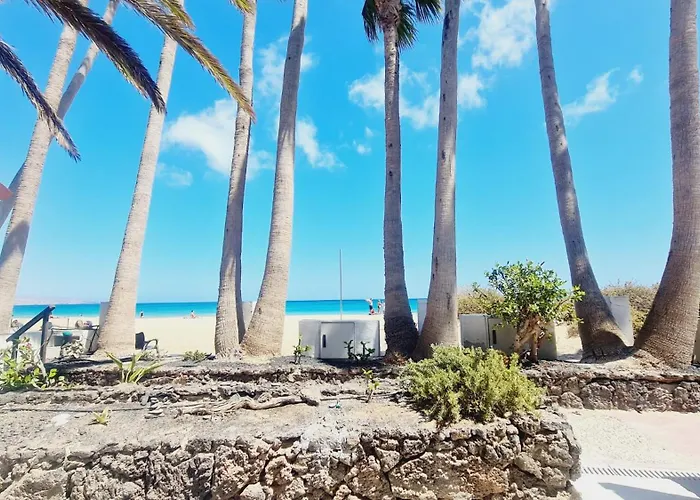 Beachhouse La Palma كوستا كالما
